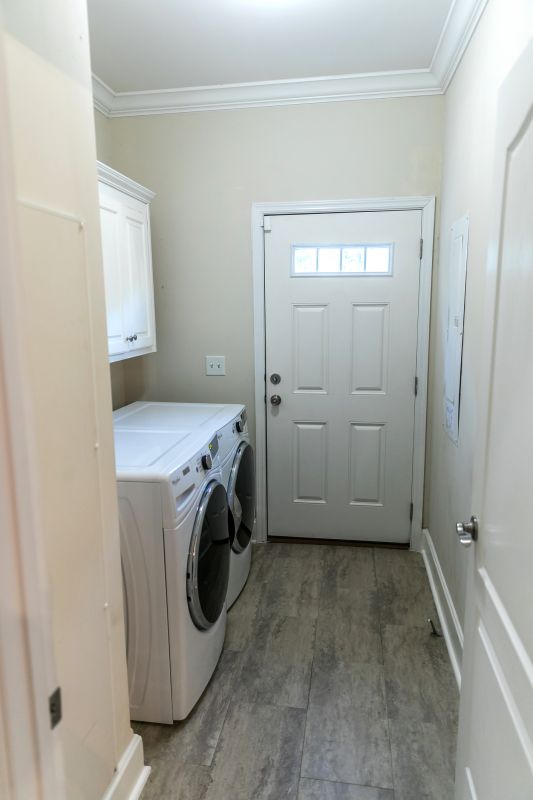 Laundry Room Tiling